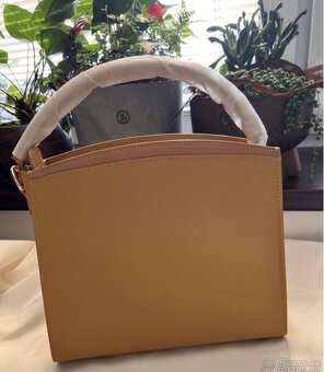 Nová kožená kabelka do ruky (Vuch) - 8