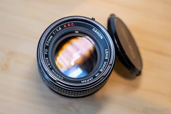 REZERVACE - Canon A-1 + FD 50/1.4 SSC + příslušenství - 8
