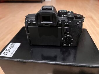 Sony Alpha a7 IV - 8