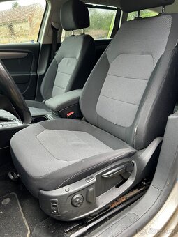 Náhradní díly Passat B7 kombi - 8