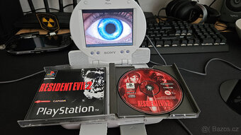 PlayStation One + LCD display + Tekken 3 - 8