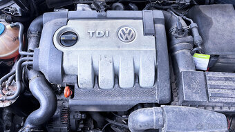 Vůz na náhradní díly VW Passat B6 kombi 2008 BMP KCU LA5E - 8