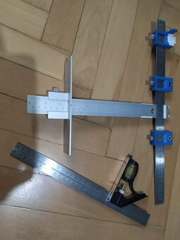 Vrtací šablona na úchytky + úhelníkové měřidlo s vodováhou - 8