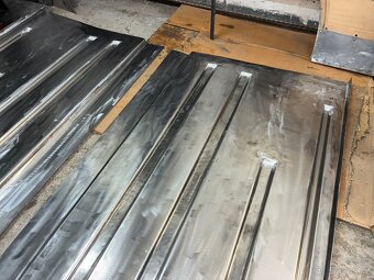 Podlaha Tatra 603 - 8