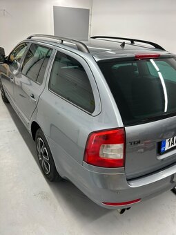 Škoda Octavia ll 1.6 TDi 2011 cz elegance - 8