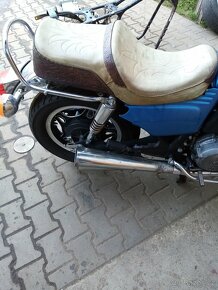 Honda cb 750 custom - 8