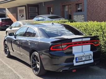 Dodge Charger 5.7 R/T Hemi 2018 - 8