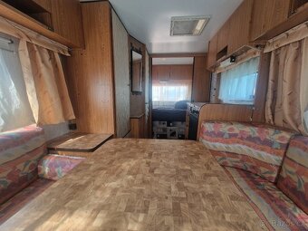 Karavan na pevné stání - 8