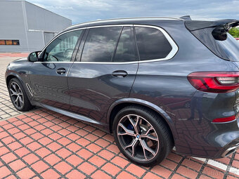 BMW X5 M50i - 8