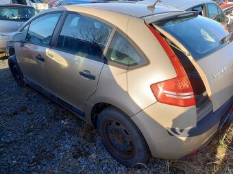 Citroen C4 2006 MOTOR OK DILY z AUTA - 8