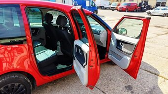škoda roomster 1.2 HTP. benzin ( velmi pekny stav ) - 8