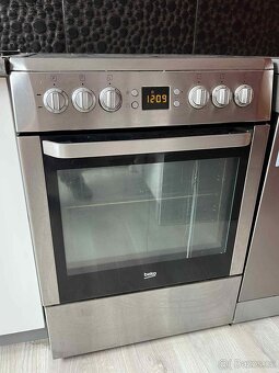 Kuchyňská linka se spotřebiči (kromě myčky) - 8