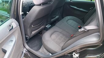 Škoda Fabia 1.4i - 8