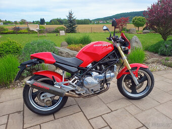 Ducati Monster 750 - 8