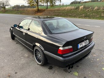 BMW e36 328i coupe - 8