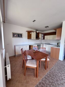 Prodej zánovního RD 3kk, 90m2, obklopen přírodou a klidem, n - 8