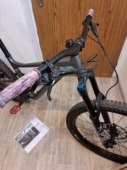 SPECIALIZED STATUS S4 160mm horské kolo - 8