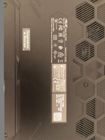 Prodám notebook Asus - 8