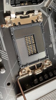 Herní deska Gigabyte Z690 Gaming X DDR4, socket 1700 - 8