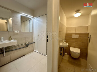 Prodej obchod a služby, 72 m², Praha, ul. Víta Nejedlého - 8