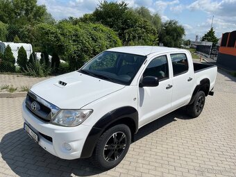 Toyota Hilux 2.5 TD naj: 69837 km - 8