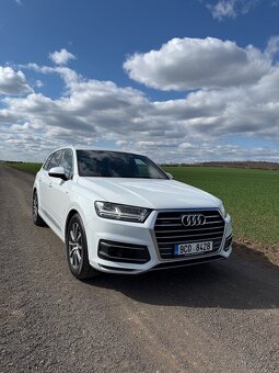 Audi Q7 S-line - 8