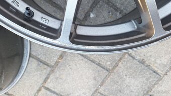 Alu kola BMW 19" 5x120 8,5J ET40 JapanRacing E90 - 8