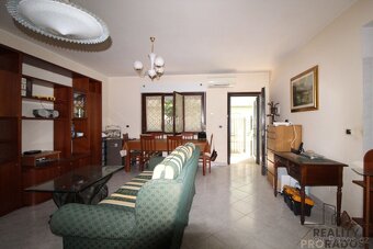 Prodej bytu 3+kk 75 m² Silvi, Itálie - 8