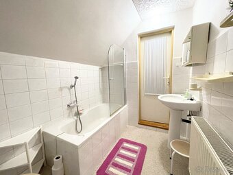 Prodej domu s dvěma bytovými jednotkami, 240 m² - Nový Bor - 8