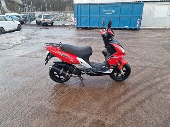 Skútr motocykl Motorro Polly 50, najeto 6700km, držák kufru, - 8