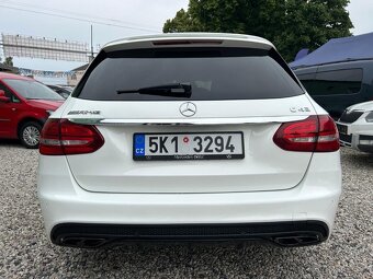 Mercedes-Benz C43 AMG - 8