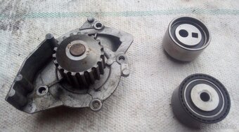 Fiat Ulysse 2,2 JTD - 4HW, r.v.2003 prodám zbytek ND - 8