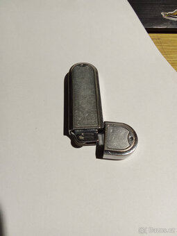 Zapalovac plus pouzdro - 8