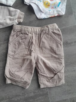 Neutrální oblečení vel.62 - 8