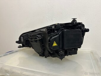 VW Sportsvan xenon - 8