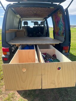 Transporter T4 Volkswagen 2.5 65kW 2001 - 8