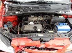 Hyundai Getz 1.1 49kw - náhradní díly - 8
