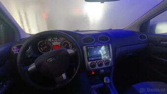 Ford Focus 2010 - 8