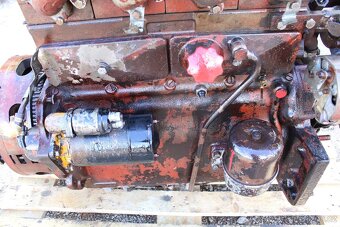 Zetor 7011 7045  motor kompletní výborný stav záruka - 8