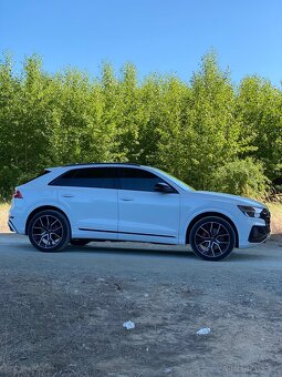 Audi Q8 - 8
