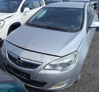 ND z Opel Astra 1248.cm3 70.kw nafta r.v.2011 (K60) - 8