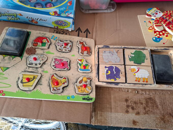 Prodám soubor starších hraček,tiskátek,her,stavebnic apod. - 8