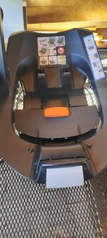 Autosedačka se základnou Isofix - 8