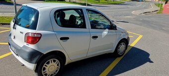Toyota Yaris - 8