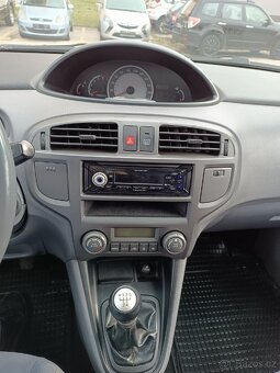 Hyundai Matrix - 8