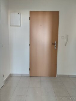 1+1 s terasou, Praha 10 Vršovice, odstupné 409.000,-Kč - 8
