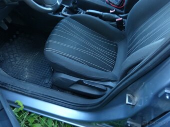 Opel Corsa D NAHRADNI DILY Z VOZU rok 2008, 1,2 59kw - 8