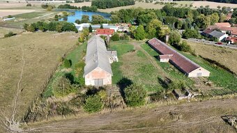 Rozsáhlý zemědělský areál - 8