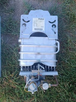 Plynový ohřívač vody karma Vaillant atmoMAG - 8