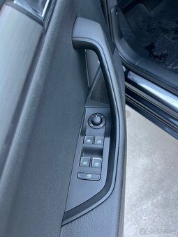 Prodám Škoda SUPERB 3 combi STYLE plus - 8